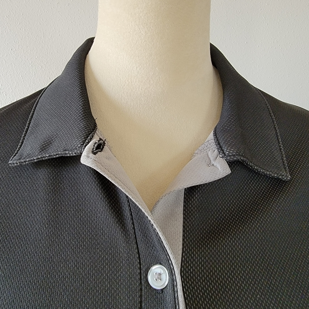 Vansport Short-sleeve Button-down - Size Medium